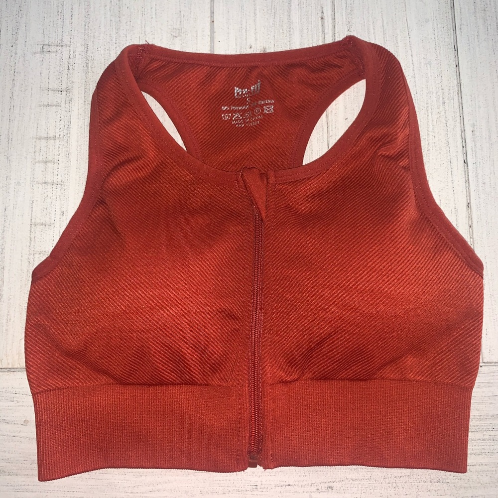 Size Small sports bra.